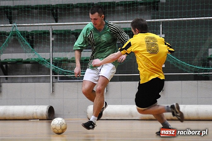 Zdjęcie w galerii na portalu naszraciborz.pl: Węglowski wygrywa na zakończenie fazy grupowej wiadomości z regionu