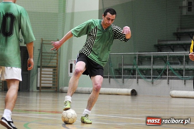 Zdjęcie w galerii na portalu naszraciborz.pl: Węglowski wygrywa na zakończenie fazy grupowej wiadomości z regionu