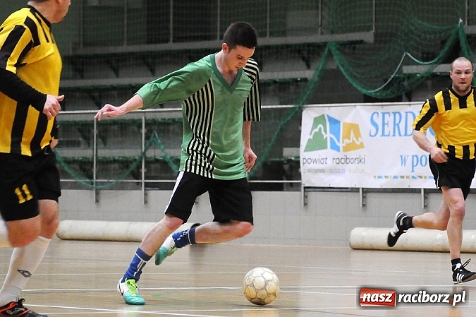 Zdjęcie w galerii na portalu naszraciborz.pl: Węglowski wygrywa na zakończenie fazy grupowej wiadomości z regionu