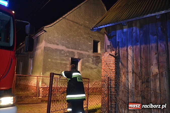 Zdjęcie w galerii na portalu naszraciborz.pl: Coś eksplodowało w piecu! Pożar budynku w Jankowicach wiadomości z regionu