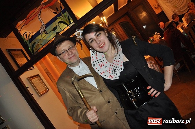 Zdjęcie w galerii na portalu naszraciborz.pl: Karnawałowe party w wojnowickim pałacu wiadomości z regionu