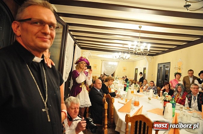 Zdjęcie w galerii na portalu naszraciborz.pl: Karnawałowe party w wojnowickim pałacu wiadomości z regionu