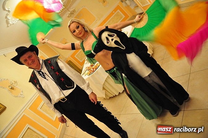 Zdjęcie w galerii na portalu naszraciborz.pl: Karnawałowe party w wojnowickim pałacu wiadomości z regionu