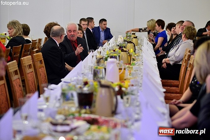 Zdjęcie w galerii na portalu naszraciborz.pl: Gala Biznesu w Pietrowicach Wielkich 2014 - reportaż telewizyjny wiadomości z regionu