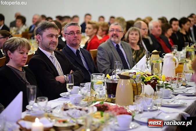 Zdjęcie w galerii na portalu naszraciborz.pl: Gala Biznesu w Pietrowicach Wielkich 2014 - reportaż telewizyjny wiadomości z regionu