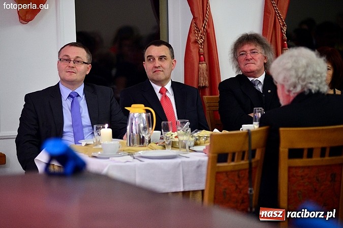 Zdjęcie w galerii na portalu naszraciborz.pl: Gala Biznesu w Pietrowicach Wielkich 2014 - reportaż telewizyjny wiadomości z regionu