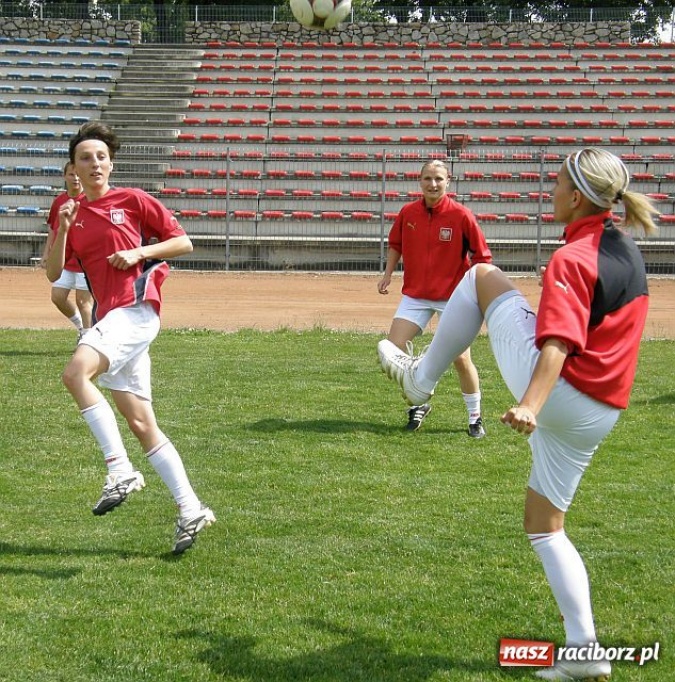 Zdjęcie w galerii na portalu naszraciborz.pl: Kobieca reprezentacja Polski trenowała w Raciborzu wiadomości z regionu