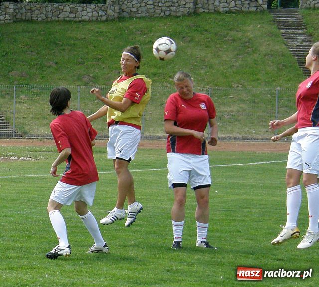 Zdjęcie w galerii na portalu naszraciborz.pl: Kobieca reprezentacja Polski trenowała w Raciborzu wiadomości z regionu