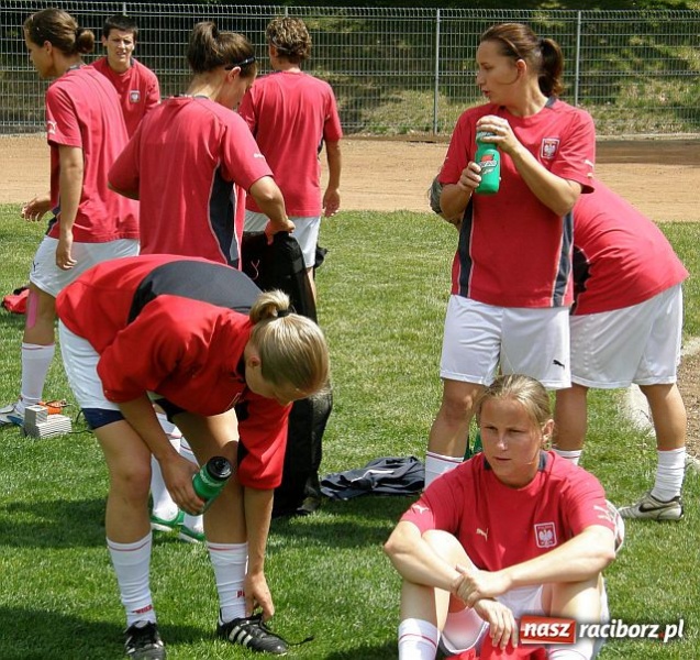 Zdjęcie w galerii na portalu naszraciborz.pl: Kobieca reprezentacja Polski trenowała w Raciborzu wiadomości z regionu