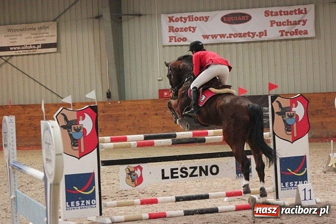 Zdjęcie w galerii na portalu naszraciborz.pl: Raciborskie amazonki wracają z Leszna z tarczą wiadomości z regionu