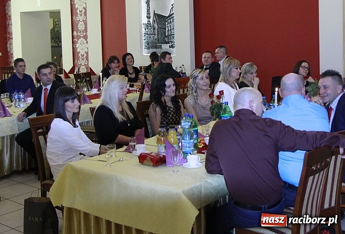 Zdjęcie w galerii na portalu naszraciborz.pl: Tak się bawi Unia Racibórz. Reportaż z zabawy karnawałowej wiadomości z regionu