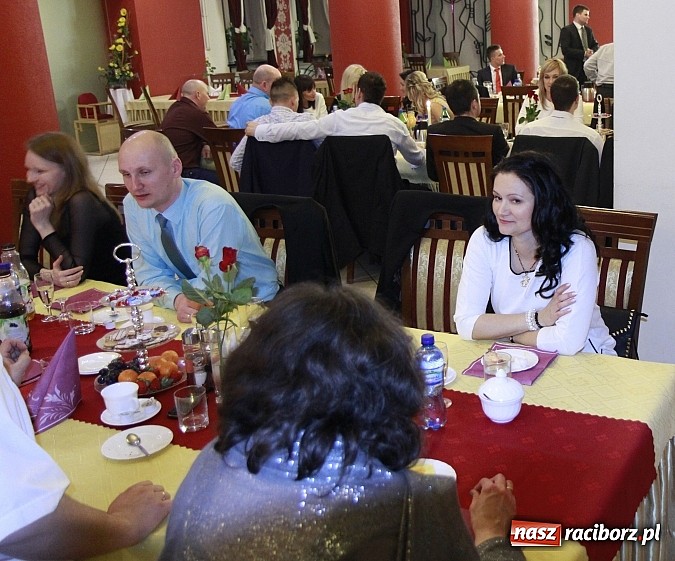 Zdjęcie w galerii na portalu naszraciborz.pl: Tak się bawi Unia Racibórz. Reportaż z zabawy karnawałowej wiadomości z regionu