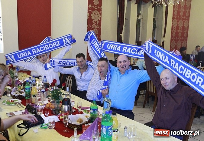 Zdjęcie w galerii na portalu naszraciborz.pl: Tak się bawi Unia Racibórz. Reportaż z zabawy karnawałowej wiadomości z regionu