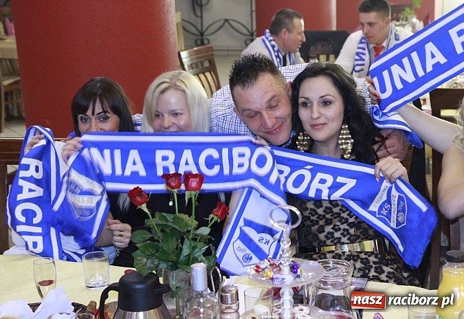 Zdjęcie w galerii na portalu naszraciborz.pl: Tak się bawi Unia Racibórz. Reportaż z zabawy karnawałowej wiadomości z regionu