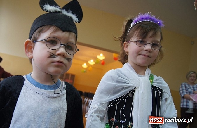 Zdjęcie w galerii na portalu naszraciborz.pl: Kowboje i królewny na balu w Ciechowicach wiadomości z regionu