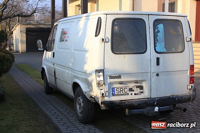 Zdjęcie w galerii na portalu naszraciborz.pl: Kraksa na DK 45 w Tworkowie wiadomości z regionu