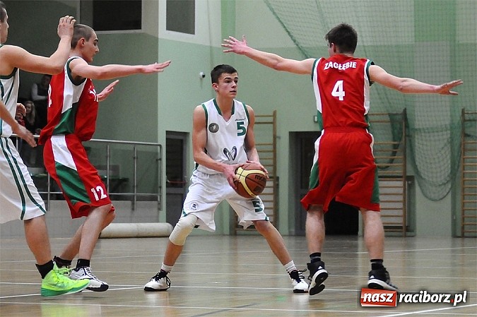 Zdjęcie w galerii na portalu naszraciborz.pl: Znakomita passa podtrzymana. Kolejne zwycięstwo juniorów RKK wiadomości z regionu