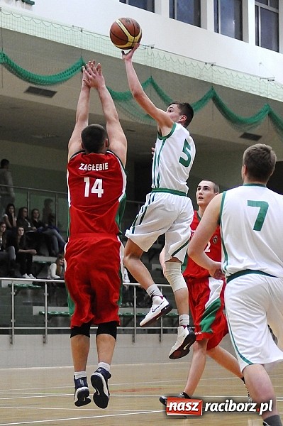 Zdjęcie w galerii na portalu naszraciborz.pl: Znakomita passa podtrzymana. Kolejne zwycięstwo juniorów RKK wiadomości z regionu