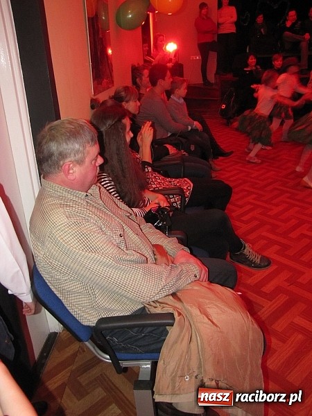 Zdjęcie w galerii na portalu naszraciborz.pl: Dziecięce pokazy tańca po raz 7. w MDK wiadomości z regionu