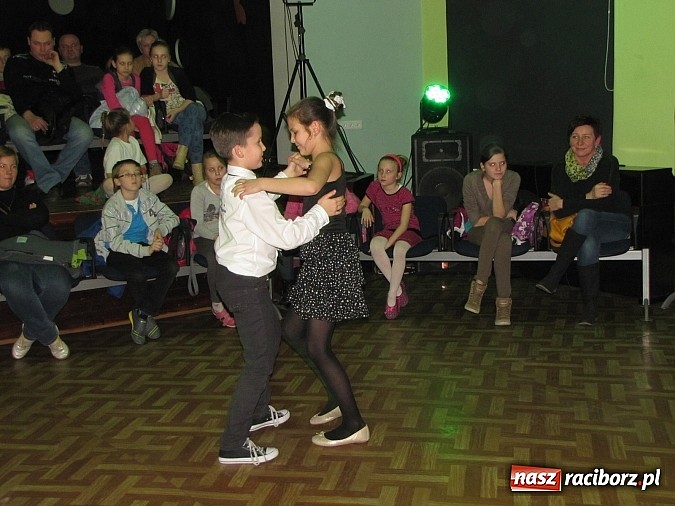 Zdjęcie w galerii na portalu naszraciborz.pl: Dziecięce pokazy tańca po raz 7. w MDK wiadomości z regionu
