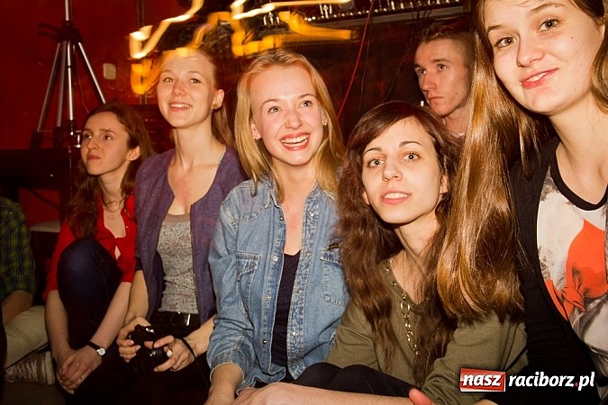 Zdjęcie w galerii na portalu naszraciborz.pl: KleedKamers zagrał na Końcu Świata wiadomości z regionu