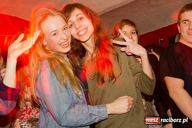 Zdjęcie w galerii na portalu naszraciborz.pl: KleedKamers zagrał na Końcu Świata wiadomości z regionu