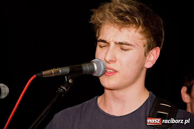 Zdjęcie w galerii na portalu naszraciborz.pl: KleedKamers zagrał na Końcu Świata wiadomości z regionu