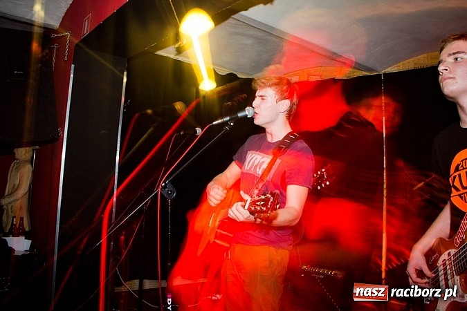 Zdjęcie w galerii na portalu naszraciborz.pl: KleedKamers zagrał na Końcu Świata wiadomości z regionu