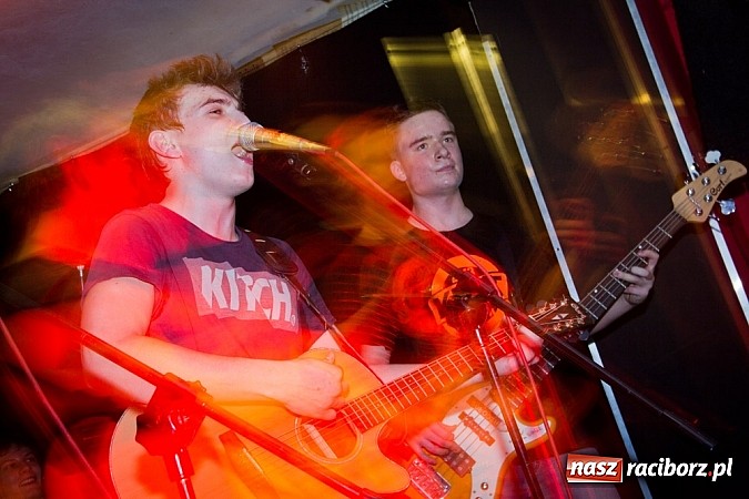 Zdjęcie w galerii na portalu naszraciborz.pl: KleedKamers zagrał na Końcu Świata wiadomości z regionu