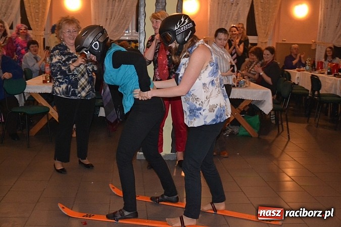 Zdjęcie w galerii na portalu naszraciborz.pl: Gdzie diabeł nie może... Babski Comber w Jankowicach po raz trzeci! wiadomości z regionu
