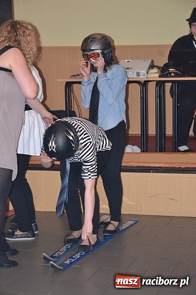 Zdjęcie w galerii na portalu naszraciborz.pl: Gdzie diabeł nie może... Babski Comber w Jankowicach po raz trzeci! wiadomości z regionu