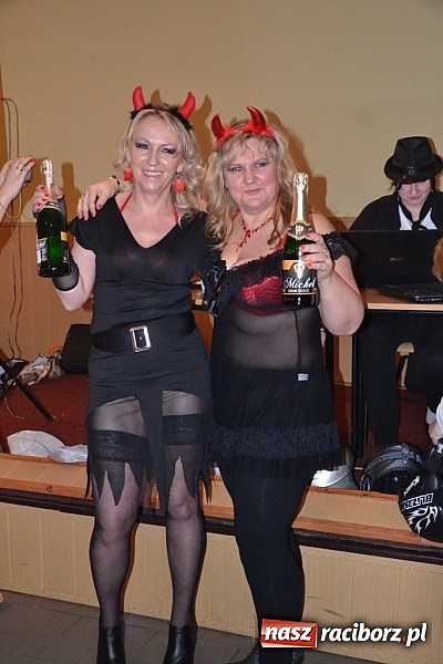 Zdjęcie w galerii na portalu naszraciborz.pl: Gdzie diabeł nie może... Babski Comber w Jankowicach po raz trzeci! wiadomości z regionu