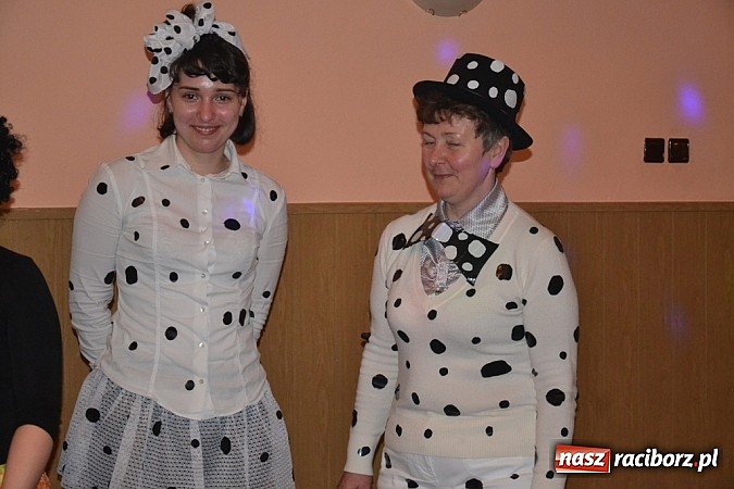 Zdjęcie w galerii na portalu naszraciborz.pl: Gdzie diabeł nie może... Babski Comber w Jankowicach po raz trzeci! wiadomości z regionu