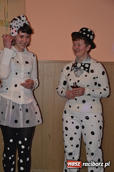 Zdjęcie w galerii na portalu naszraciborz.pl: Gdzie diabeł nie może... Babski Comber w Jankowicach po raz trzeci! wiadomości z regionu