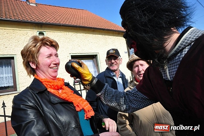 Zdjęcie w galerii na portalu naszraciborz.pl: TANZBÄR, czyli samborowickie ostatki 2014 wiadomości z regionu