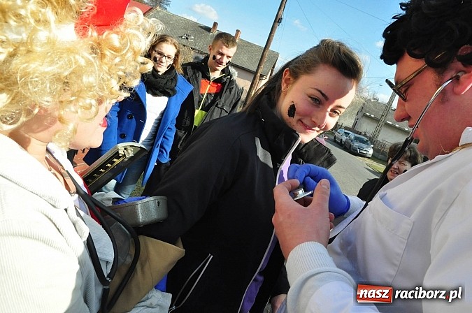 Zdjęcie w galerii na portalu naszraciborz.pl: TANZBÄR, czyli samborowickie ostatki 2014 wiadomości z regionu