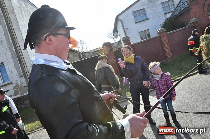 Zdjęcie w galerii na portalu naszraciborz.pl: TANZBÄR, czyli samborowickie ostatki 2014 wiadomości z regionu
