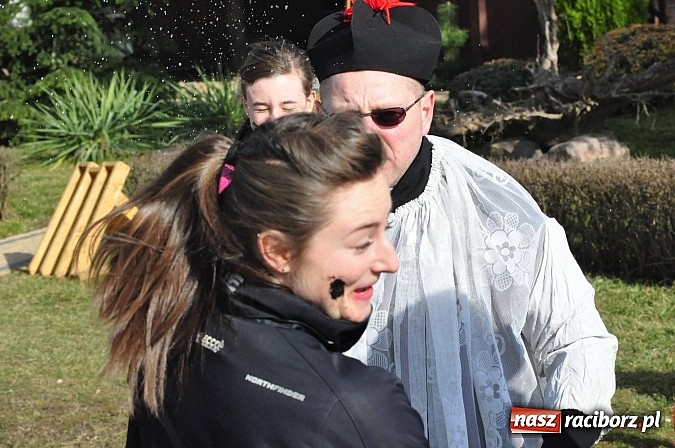 Zdjęcie w galerii na portalu naszraciborz.pl: TANZBÄR, czyli samborowickie ostatki 2014 wiadomości z regionu