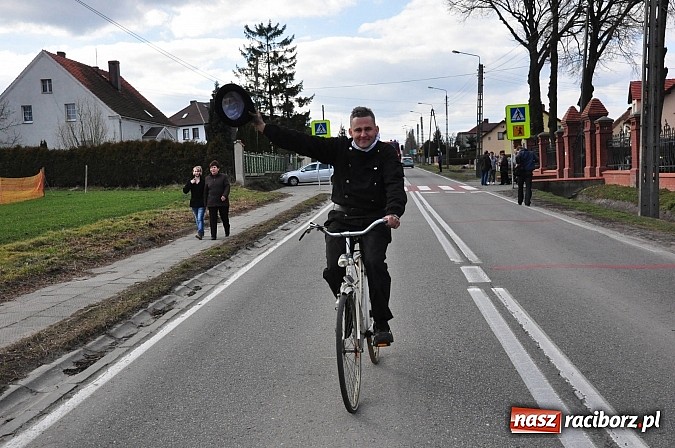 Zdjęcie w galerii na portalu naszraciborz.pl: TANZBÄR, czyli samborowickie ostatki 2014 wiadomości z regionu
