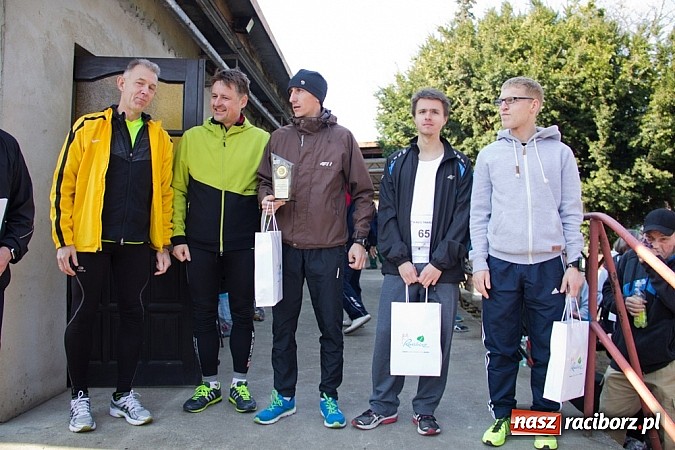 Zdjęcie w galerii na portalu naszraciborz.pl: Twardziele ścigali się w Arboretum wiadomości z regionu