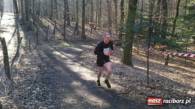 Zdjęcie w galerii na portalu naszraciborz.pl: Twardziele ścigali się w Arboretum wiadomości z regionu