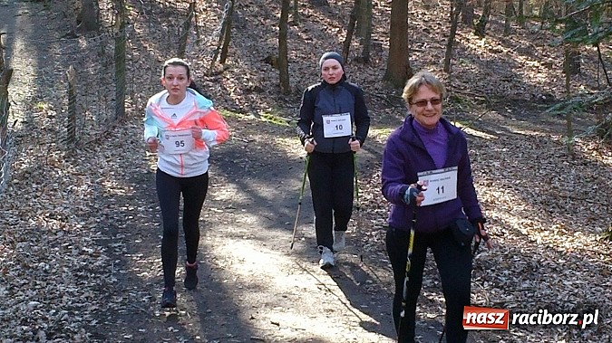 Zdjęcie w galerii na portalu naszraciborz.pl: Twardziele ścigali się w Arboretum wiadomości z regionu