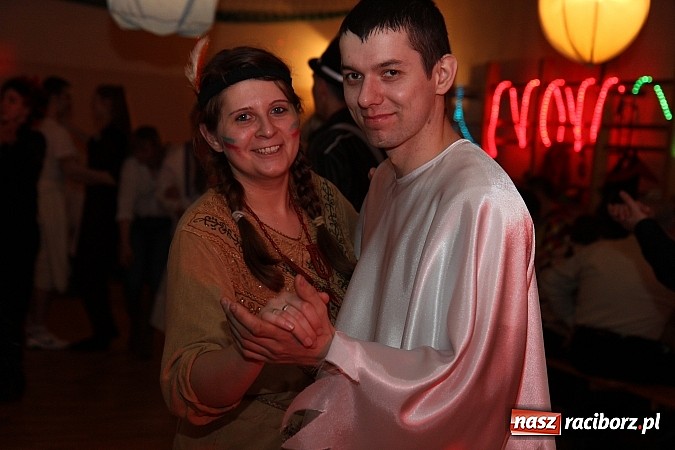 Zdjęcie w galerii na portalu naszraciborz.pl: Ostatki 2014: Szalona zabawa na balu przebierańców w Samborowicach wiadomości z regionu