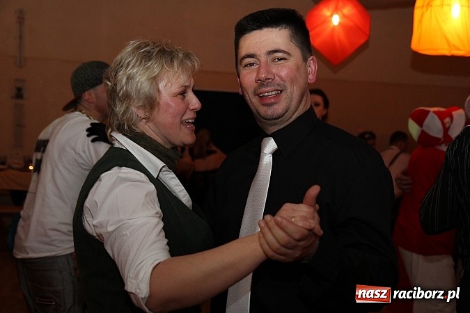 Zdjęcie w galerii na portalu naszraciborz.pl: Ostatki 2014: Szalona zabawa na balu przebierańców w Samborowicach wiadomości z regionu