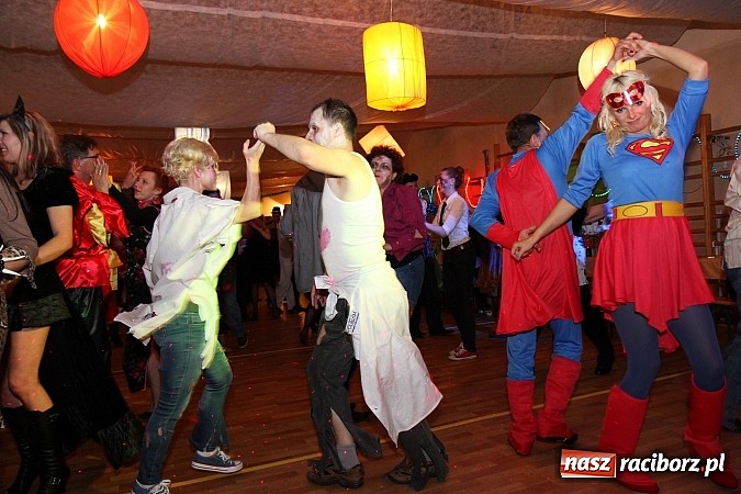 Zdjęcie w galerii na portalu naszraciborz.pl: Ostatki 2014: Szalona zabawa na balu przebierańców w Samborowicach wiadomości z regionu