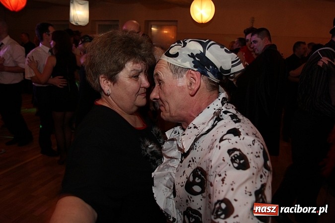 Zdjęcie w galerii na portalu naszraciborz.pl: Ostatki 2014: Szalona zabawa na balu przebierańców w Samborowicach wiadomości z regionu