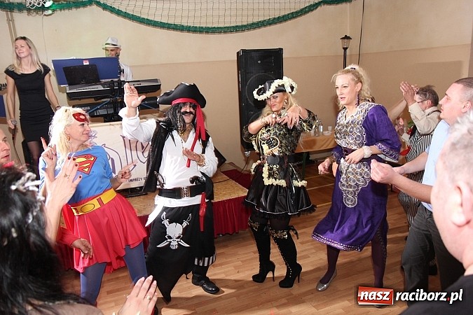 Zdjęcie w galerii na portalu naszraciborz.pl: Ostatki 2014: Szalona zabawa na balu przebierańców w Samborowicach wiadomości z regionu