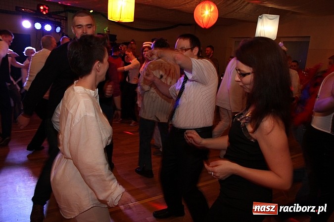 Zdjęcie w galerii na portalu naszraciborz.pl: Ostatki 2014: Szalona zabawa na balu przebierańców w Samborowicach wiadomości z regionu