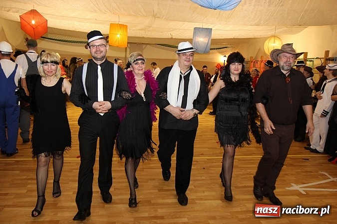 Zdjęcie w galerii na portalu naszraciborz.pl: Ostatki 2014: Szalona zabawa na balu przebierańców w Samborowicach wiadomości z regionu