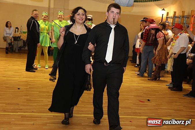Zdjęcie w galerii na portalu naszraciborz.pl: Ostatki 2014: Szalona zabawa na balu przebierańców w Samborowicach wiadomości z regionu